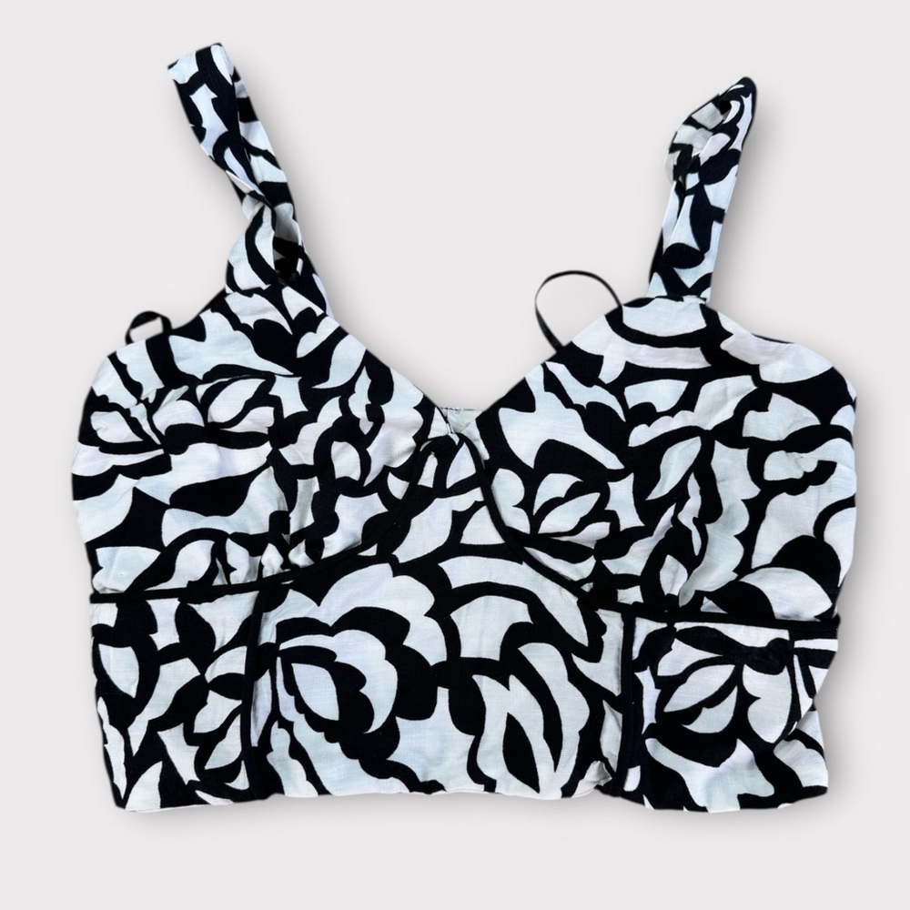 Monteau Los Angeles Crop Tank Top Womens M Black & White Geo Print Smocked